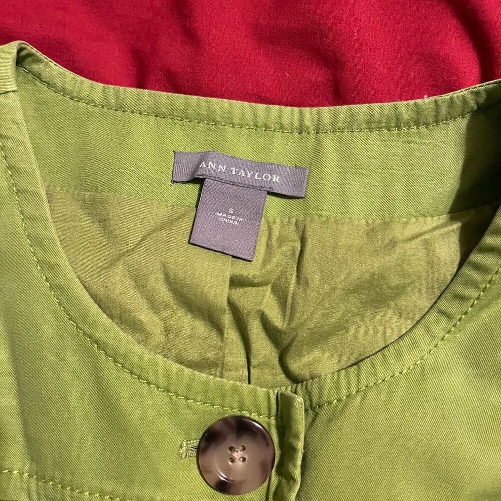 Ann Taylor Size S Apple Green Jacket - cute! - Picture 2 of 4